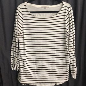 Gap black and white striped top